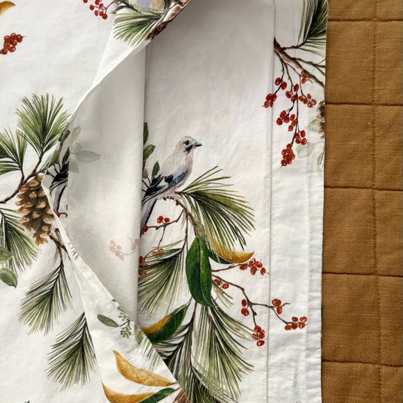Pottery Barn Winter Pine Birds Standard Pillow Shams - Set of 2 - Picture 4 of 10